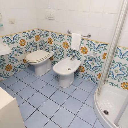 La Scogliera Ξενοδοχείο 4*