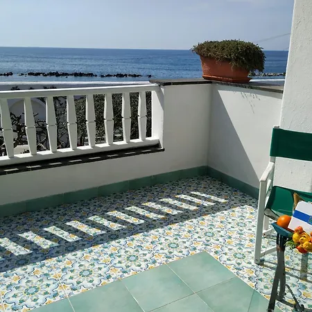 Ξενοδοχείο La Scogliera 4*